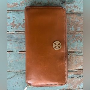 Tory Burch cognac wallet